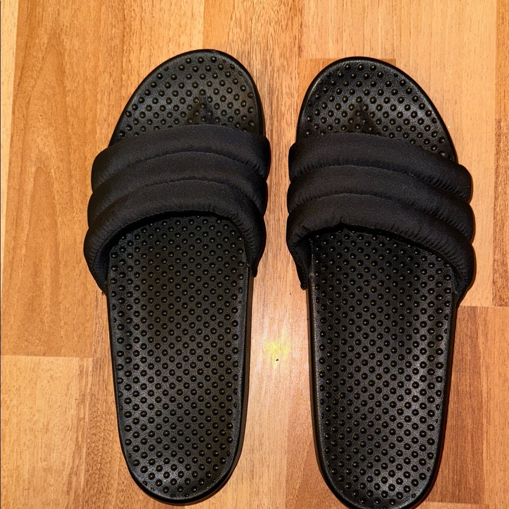 VS PINK Black Slide Sandals